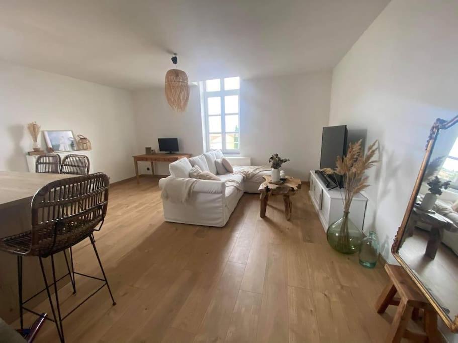 White Wood Apartment Narbonne Exterior foto