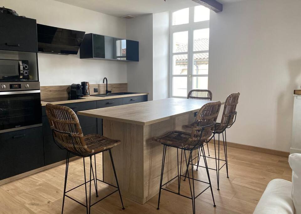 White Wood Apartment Narbonne Exterior foto